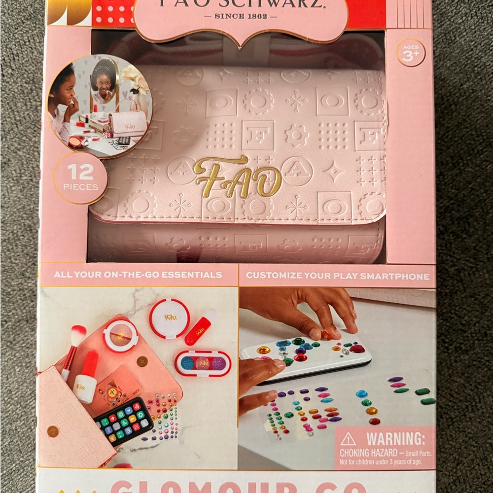 FAO Schwarz Pink Play Set with Accessories